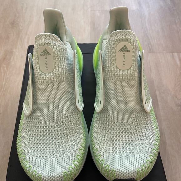 adidas Ultraboost 20 Running shoes Women Lime like NEW!!! - Picture 5 of 9